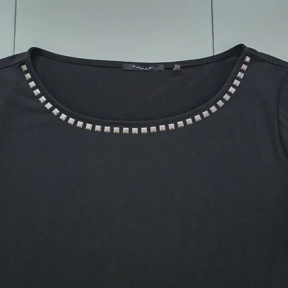 Tahari Top Womens L Black SS Studs Stretch Whimsigoth Office Mature Logo Capsule - Picture 9 of 16